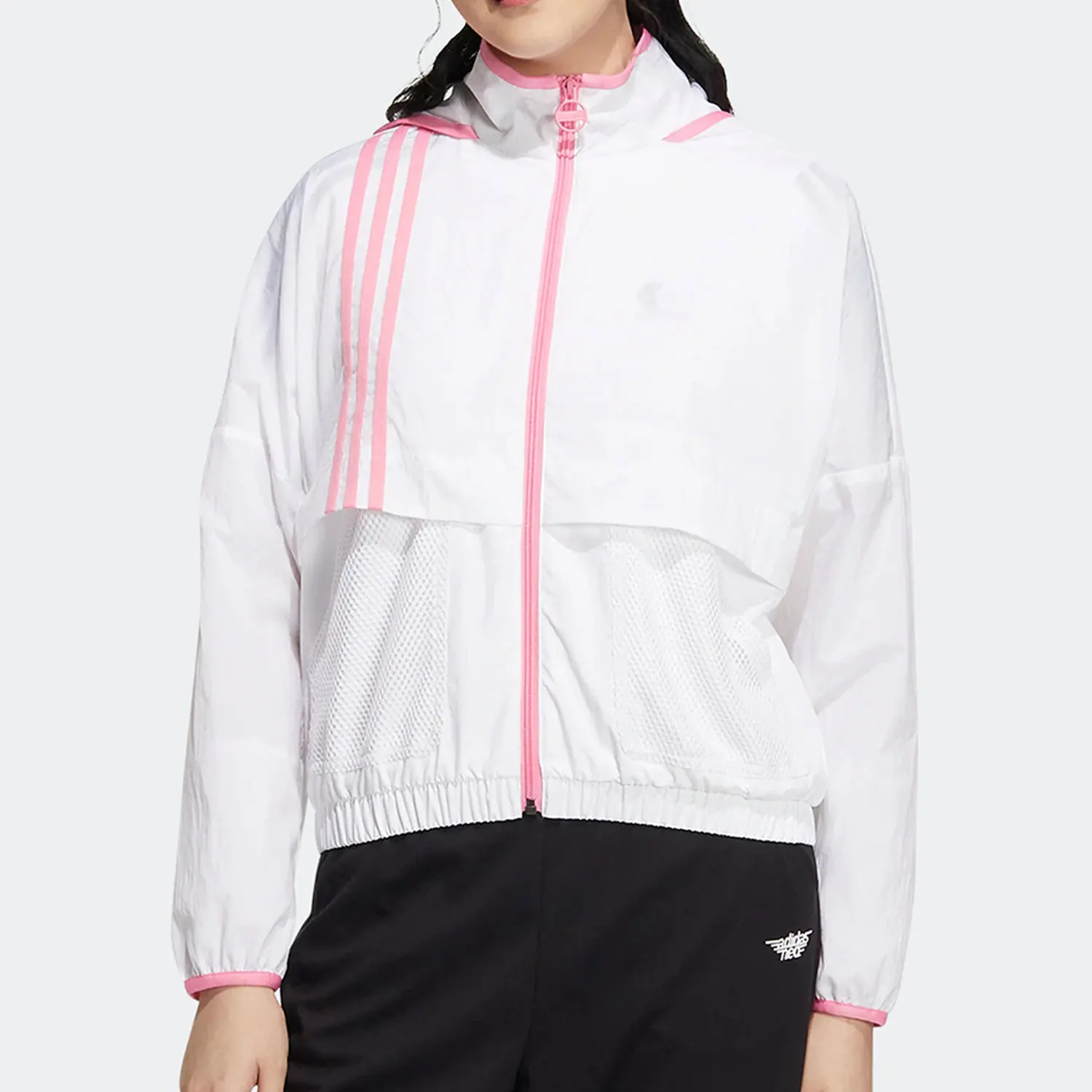 Официальная оригинальная женская спортивная повседневная прочная куртка для фитнеса Adidas NEO HN2327
Официальная оригинальная женская спортивная повседневная прочная куртка для фитнеса Adidas NEO HN2327