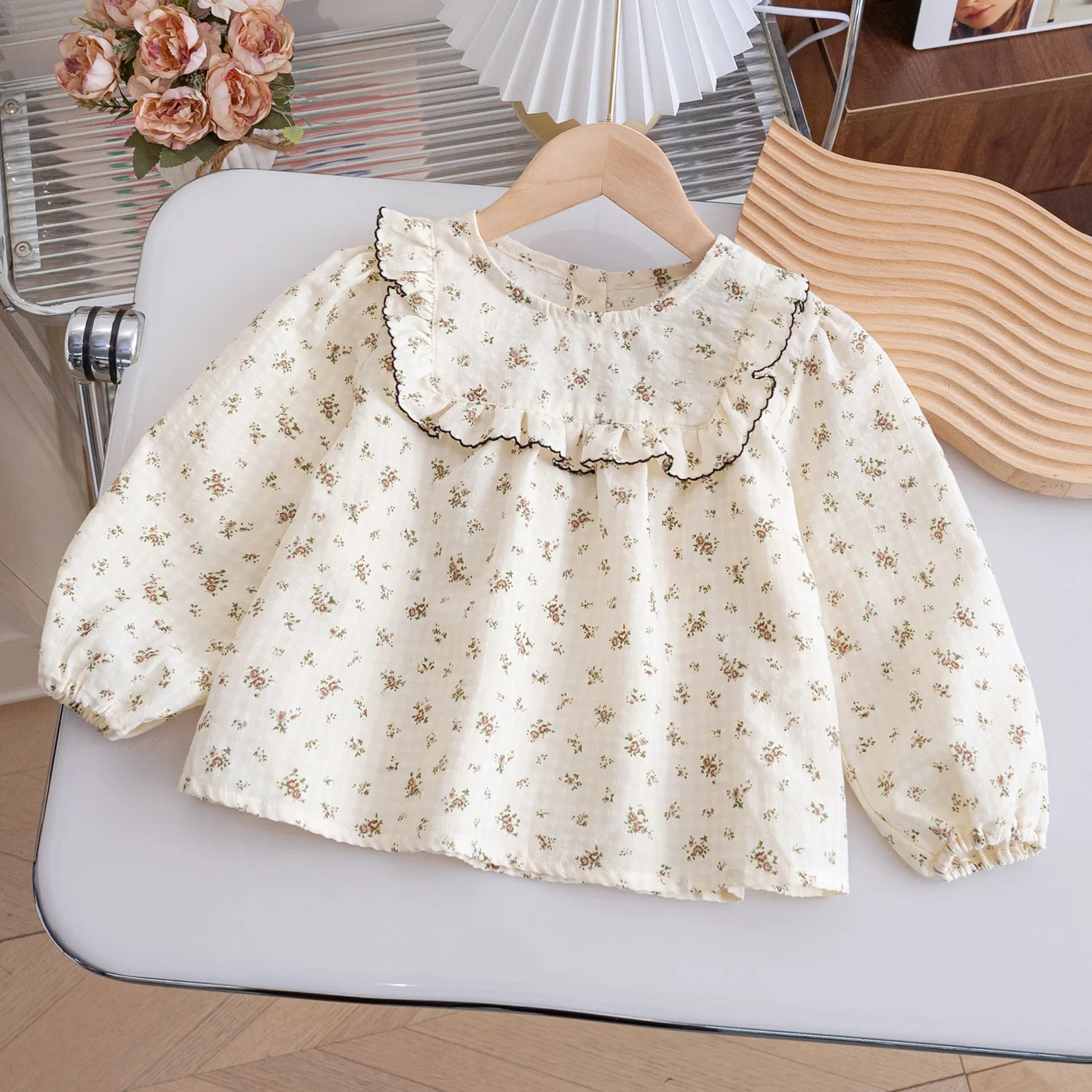Children Clothing Girls Korean Style Floral Fresh Shirt Baby Foreign Lace Shirt Spring New Long-sleeved Shirt
Children Clothing Girls Korean Style Floral Fresh Shirt Baby Foreign Lace Shirt Spring New Long-sleeved Shirt