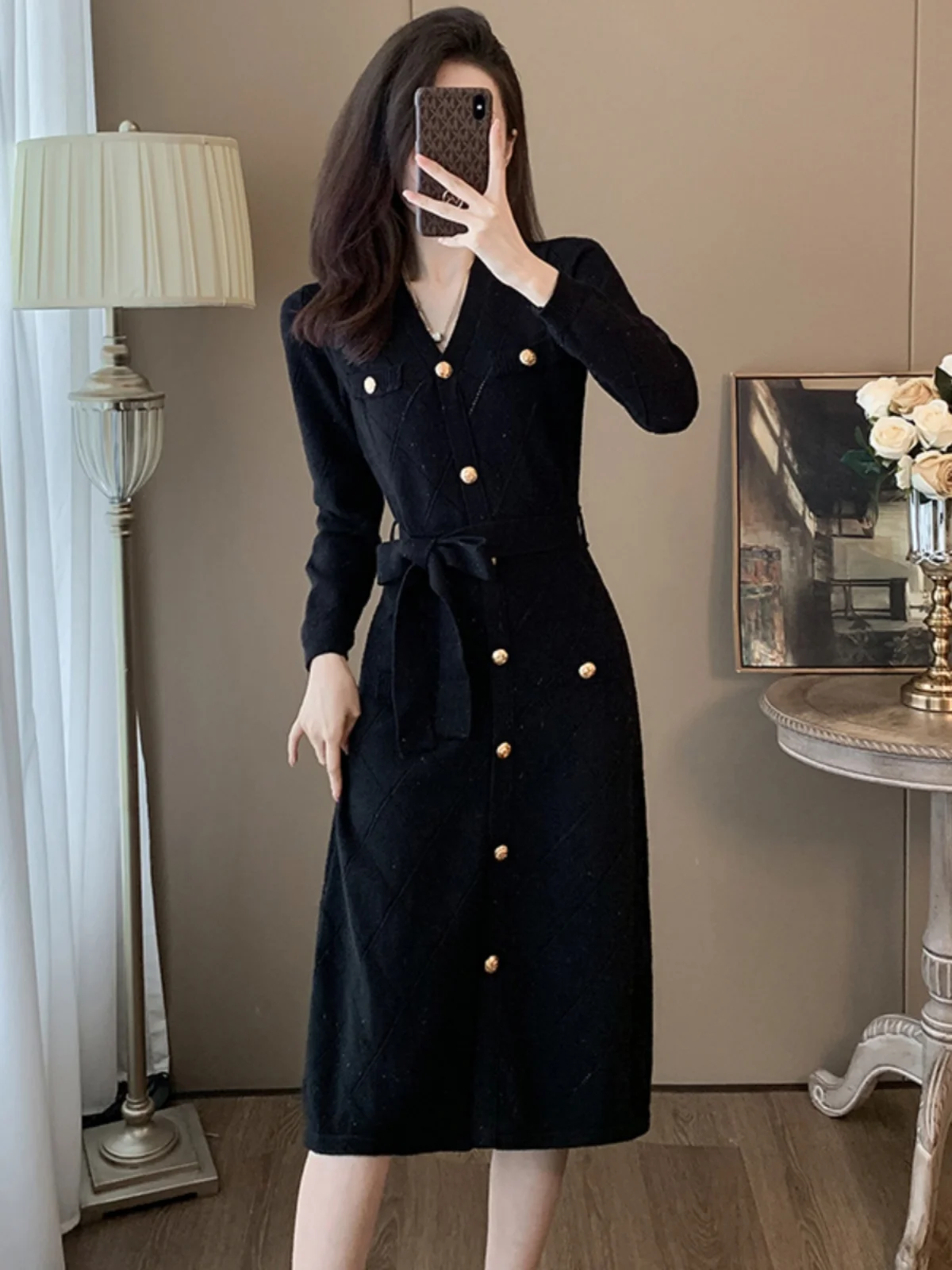 Elegant Black Wrap-V-Neck Long Sleeve Dress Women's Autumn Winter A-Line Base Dress Slimming Waist High-End Lady Dress
Elegant Black Wrap-V-Neck Long Sleeve Dress Women's Autumn Winter A-Line Base Dress Slimming Waist High-End Lady Dress