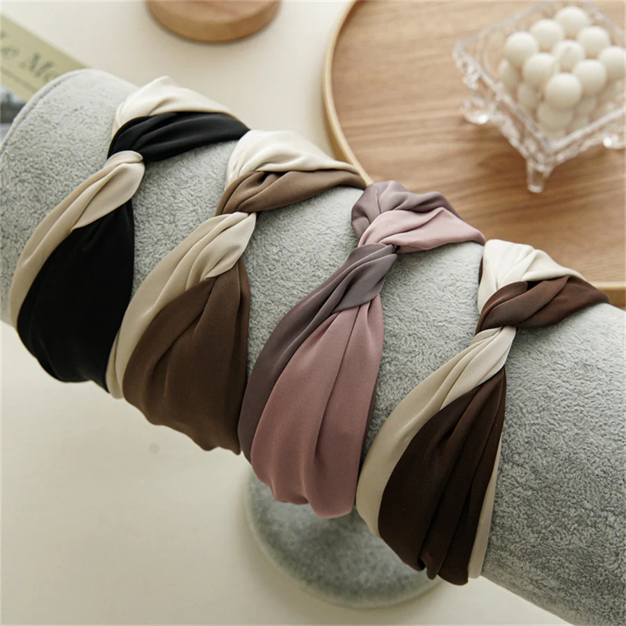 New Knotted Headbands for Women Headdress Girls Vintage Hair Bands Cloth Wide Hairband Soft Hair Hoop Hair Accessories Headwear
New Knotted Headbands for Women Headdress Girls Vintage Hair Bands Cloth Wide Hairband Soft Hair Hoop Hair Accessories Headwear