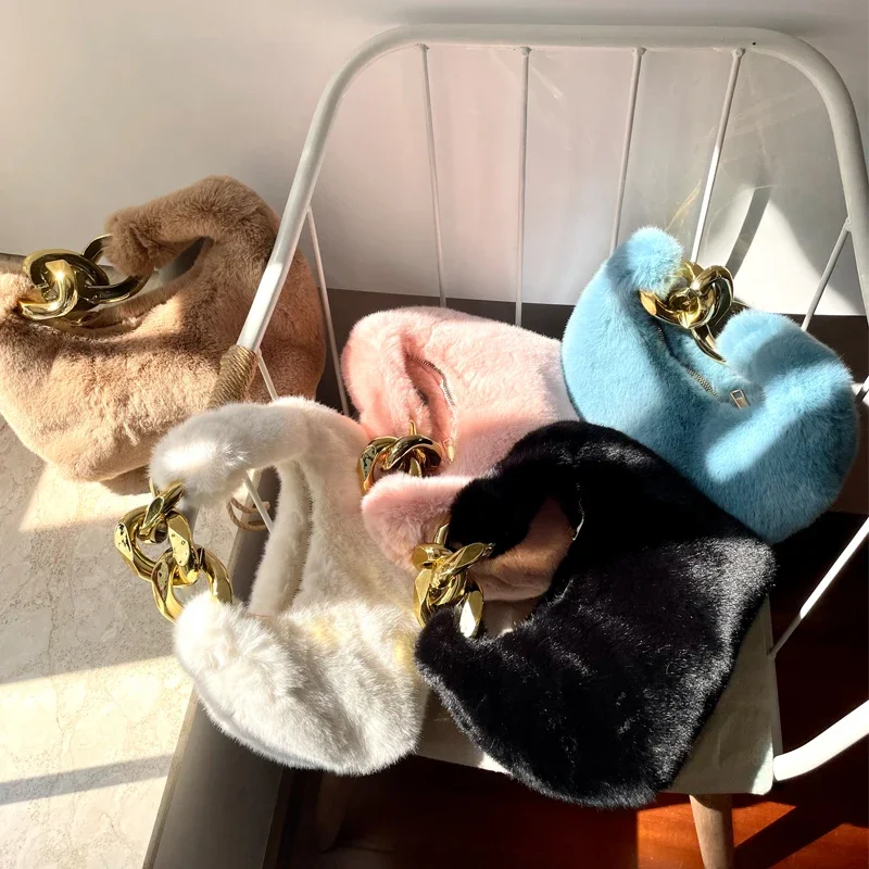 Fashion Soft Plush Hobos Women Handbags Designer Chains Small Tote Bag Luxury Faux Fur Lady Hand Bags Pluffy Clucth Purse Winter
Fashion Soft Plush Hobos Women Handbags Designer Chains Small Tote Bag Luxury Faux Fur Lady Hand Bags Pluffy Clucth Purse Winter
