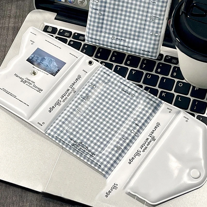 High Quality Photo Album Creative PVC Envelope Card Bag Idol Photo Portable Cards Album
High Quality Photo Album Creative PVC Envelope Card Bag Idol Photo Portable Cards Album