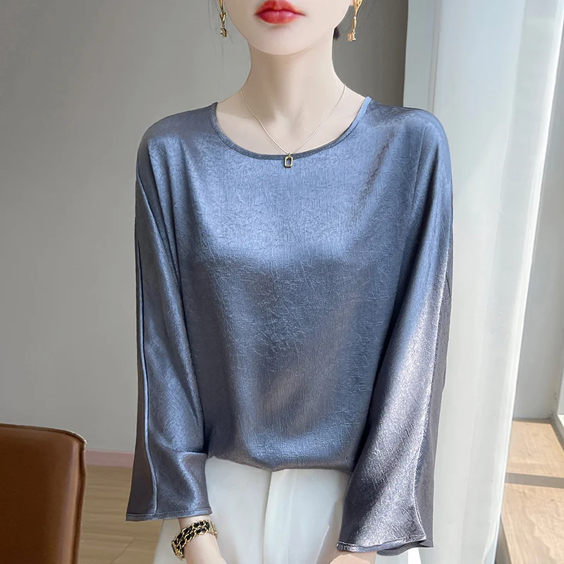Summer New Satin Nine-Sleeve T-shirt Women's Round Neck Loose and Casual Texture Lnside
Summer New Satin Nine-Sleeve T-shirt Women's Round Neck Loose and Casual Texture Lnside