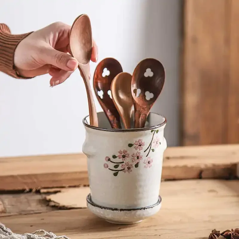 Ceramic Chopstick Holder Storage Jar Household Tableware Drain Spoon Fork Storage Box Simple Kitchen Rack
Ceramic Chopstick Holder Storage Jar Household Tableware Drain Spoon Fork Storage Box Simple Kitchen Rack