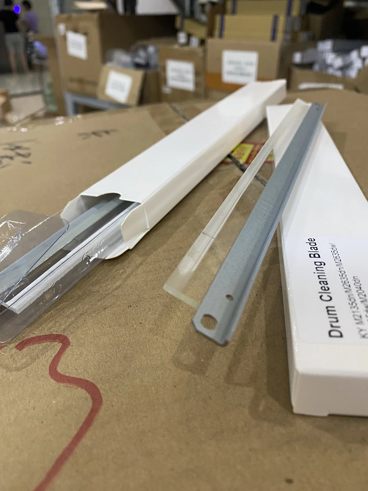 1X 302RV93010 DK1150 M2040dn Лезвие для чистки барабана для Kyocera M2040 P2235 M2135 P2040 P2335 M2540 M2235 M2635 M2640 M2735 M2835
1X 302RV93010 DK1150 M2040dn Лезвие для чистки барабана для Kyocera M2040 P2235 M2135 P2040 P2335 M2540 M2235 M2635 M2640 M2735 M2835