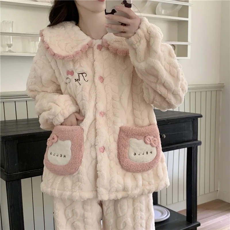Женский пушистый пижамный комплект Hello Kitty, бежевый, розовый, 2025, зимняя одежда для сна с рюшами и воротником, мягкая эстетичная одежда для дома Y2K
Женский пушистый пижамный комплект Hello Kitty, бежевый, розовый, 2025, зимняя одежда для сна с рюшами и воротником, мягкая эстетичная одежда для дома Y2K