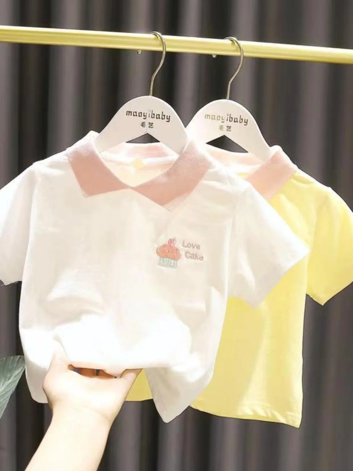 Хлопковая футболка с отложным воротником для девочек, летняя, модная, универсальная, в корейском стиле, для повседневной носки, из других материалов, 00% хлопок
Хлопковая футболка с отложным воротником для девочек, летняя, модная, универсальная, в корейском стиле, для повседневной носки, из других материалов, 00% хлопок