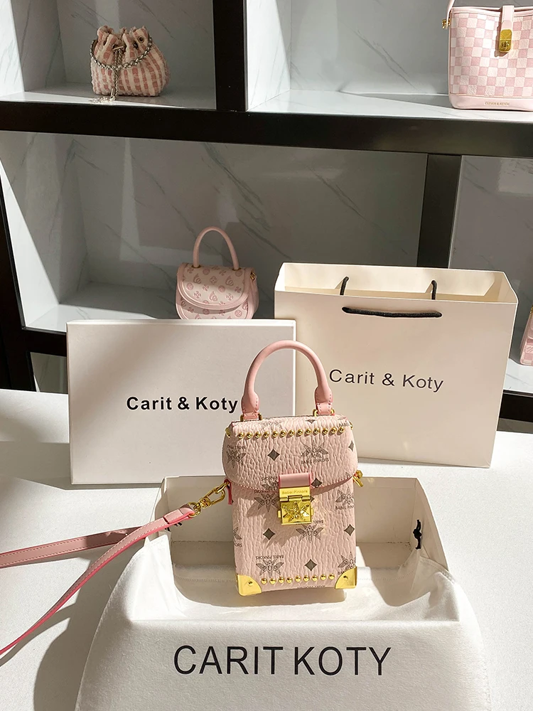 Stylish and Luxury Makeup Bag with Delicate Decoration Printing Women Fashion and Charming Handheld Crossbody Bag for Banquet 
Stylish and Luxury Makeup Bag with Delicate Decoration Printing Women Fashion and Charming Handheld Crossbody Bag for Banquet
