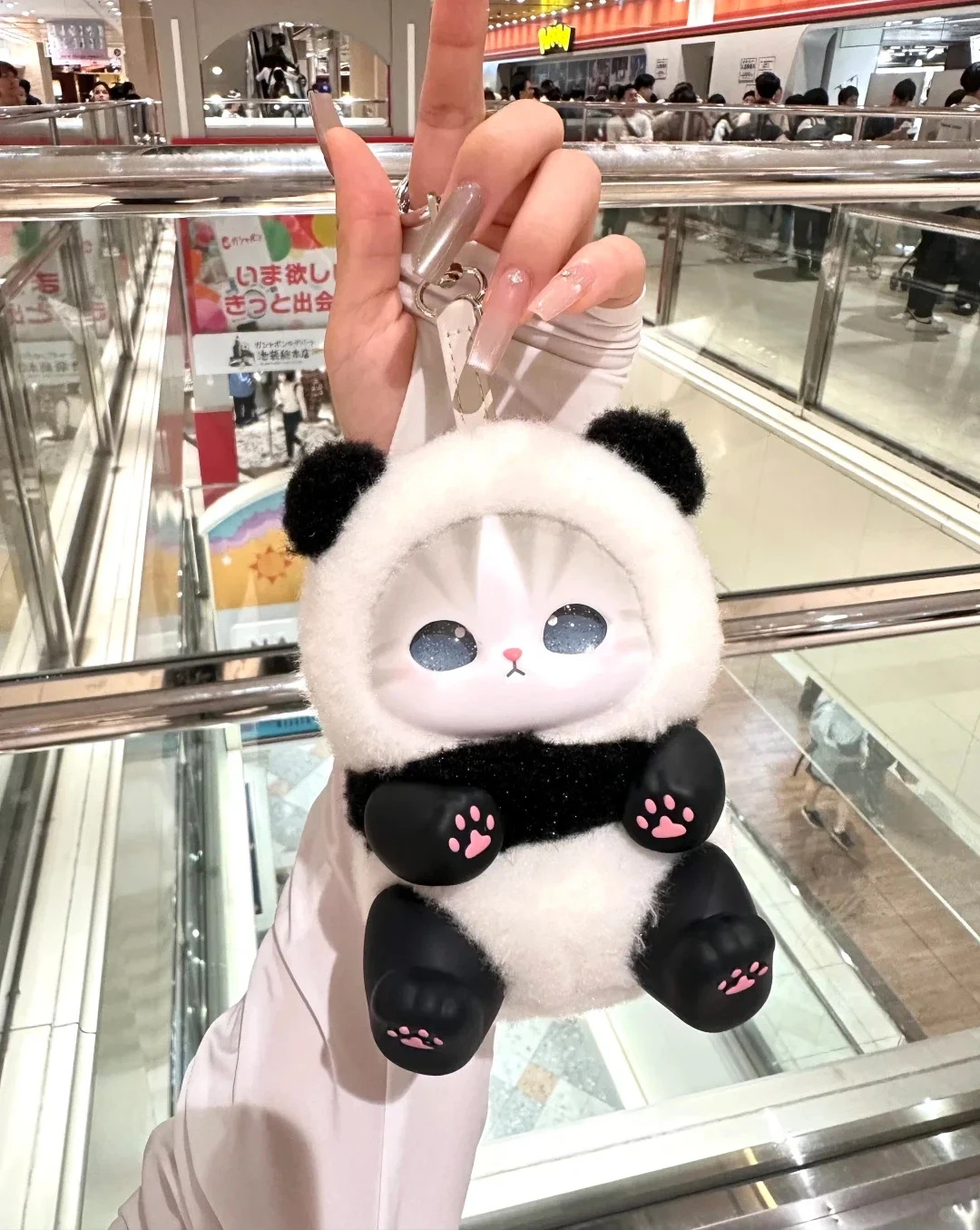 New Genuine Mofusand Shark Cat Versatile Animals Vinyl Pendant Blind Box Cute Bag Pendant Collection Toys Girl Festival Gift
New Genuine Mofusand Shark Cat Versatile Animals Vinyl Pendant Blind Box Cute Bag Pendant Collection Toys Girl Festival Gift