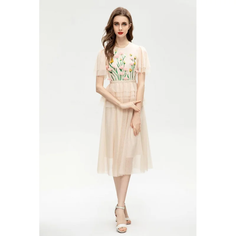 New New2025Spring Summer New Women's Round Neck Short Sleeve Heavy Embroidered Beaded Dress in Apricot Mesh
New New2025Spring Summer New Women's Round Neck Short Sleeve Heavy Embroidered Beaded Dress in Apricot Mesh
