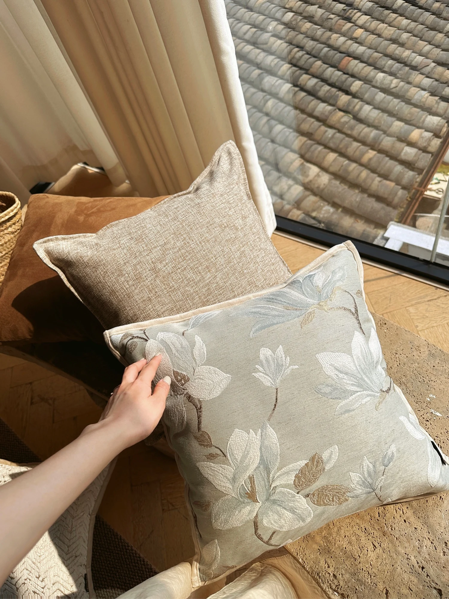 Наволочка Texdr Attitude в стиле ретро с вышивкой, для дивана и кровати, винтажная, из льняного материала, для декора гостиной
Наволочка Texdr Attitude в стиле ретро с вышивкой, для дивана и кровати, винтажная, из льняного материала, для декора гостиной