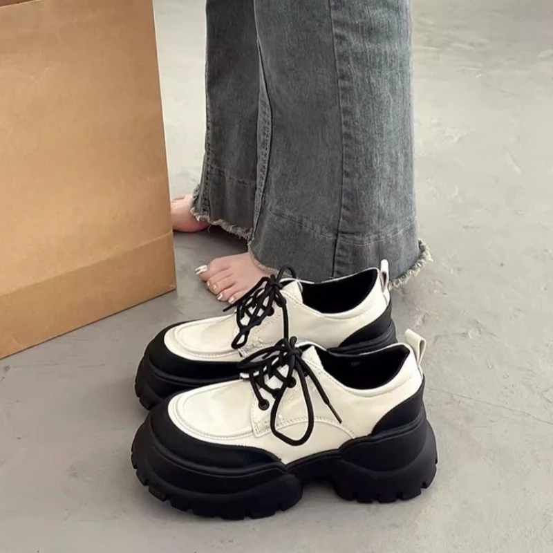 2026 Spring New Women's Black Leather Loafers British Thick Sole Platform Shoes for Petite Heightening French Style
2026 Spring New Women's Black Leather Loafers British Thick Sole Platform Shoes for Petite Heightening French Style
