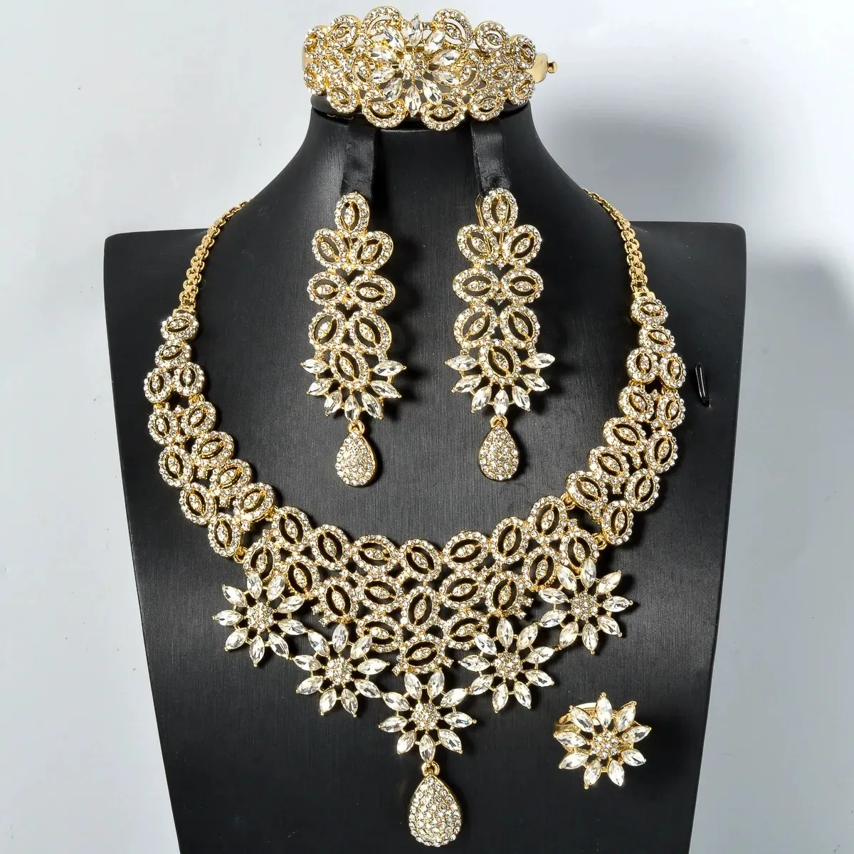 Nigeria Dubai Rihinestone Wedding Jewelry Set for Women UAE Necklace Sets 4PCS Bridal Full Jewelry Gift
Nigeria Dubai Rihinestone Wedding Jewelry Set for Women UAE Necklace Sets 4PCS Bridal Full Jewelry Gift