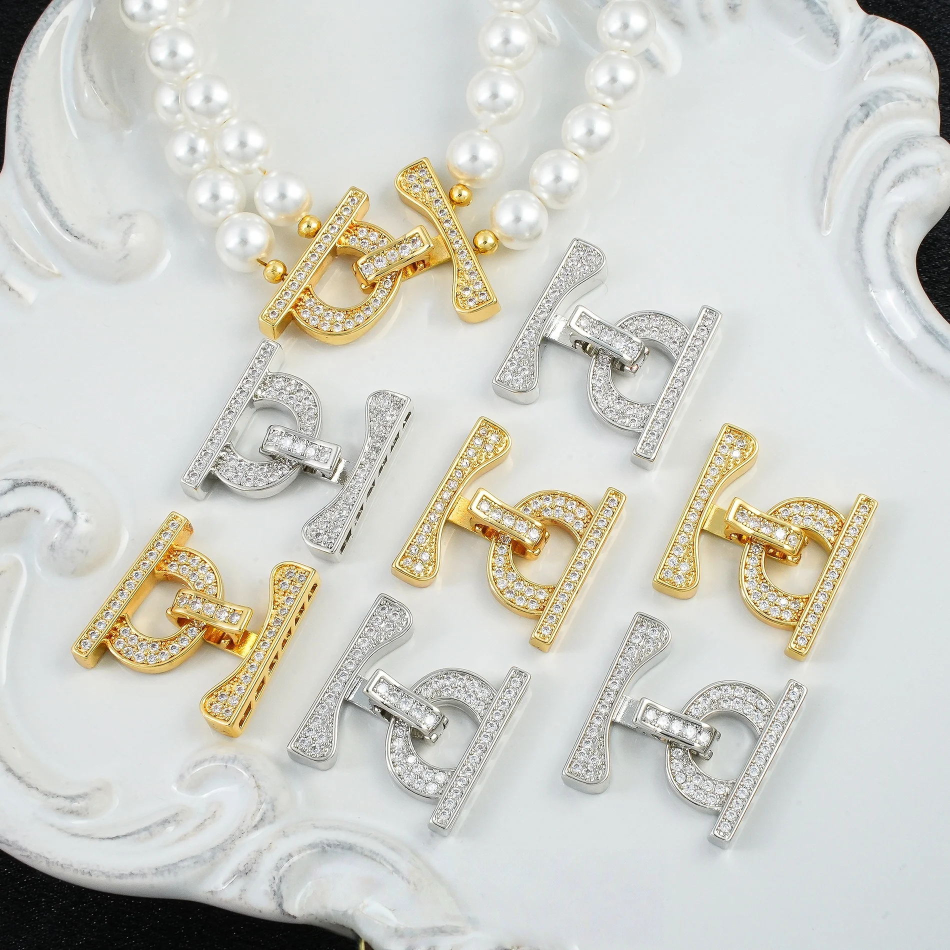 1pc Zirconium Inlaid with Retro Multi-row Finishing Connection Buckle DIY Jewelry Handmade Bracelet Necklace Beading Accessories
1pc Zirconium Inlaid with Retro Multi-row Finishing Connection Buckle DIY Jewelry Handmade Bracelet Necklace Beading Accessories
