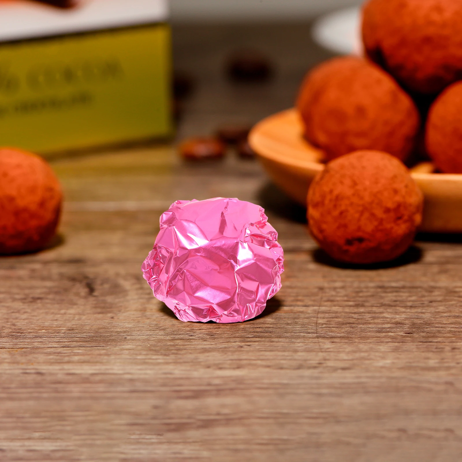 100pcs Chocolate Wrappers Candy Paper Elegant Foil for Caramel Boxes Balls Packaging Truffle Wrappers Food Wrapping
100pcs Chocolate Wrappers Candy Paper Elegant Foil for Caramel Boxes Balls Packaging Truffle Wrappers Food Wrapping