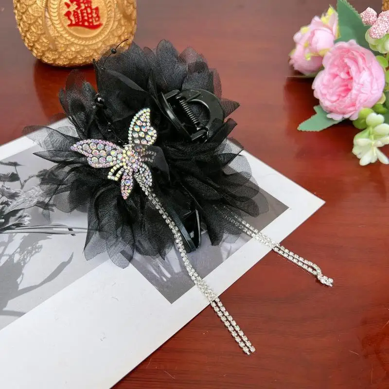 (BF06)Soft Fluffy Tulle Hair Claw Clips Rhinestone Butterfly Sparkly Crystal Tassel For Women Wedding Party Wear
(BF06)Soft Fluffy Tulle Hair Claw Clips Rhinestone Butterfly Sparkly Crystal Tassel For Women Wedding Party Wear