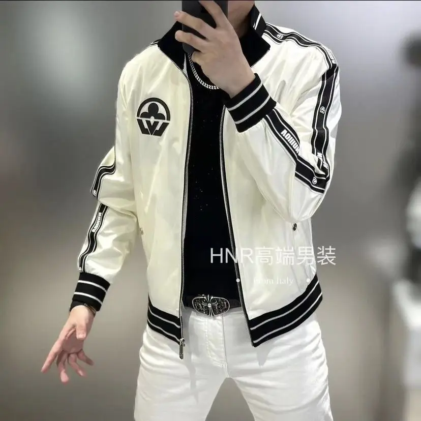 New men's stand-up neck webbing splicing letter printing pattern high quality trend casual versatile jacket
New men's stand-up neck webbing splicing letter printing pattern high quality trend casual versatile jacket