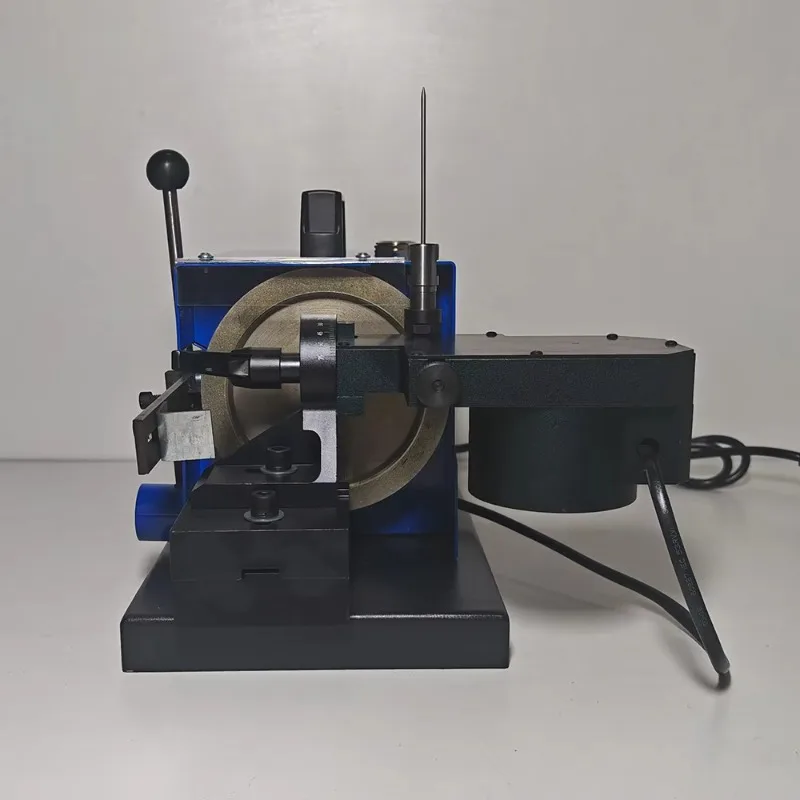 Полностью автоматическая бесщеточная мини-угловая шлифовальная машина для вольфрамовых электродов с функцией прецизионной резки 0.5 мм, диаметр 6.4 мм, в продаже
Полностью автоматическая бесщеточная мини-угловая шлифовальная машина для вольфрамовых электродов с функцией прецизионной резки 0.5 мм, диаметр 6.4 мм, в продаже