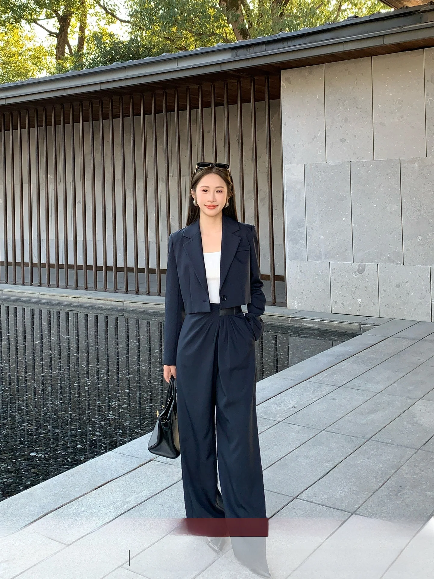 Modern High Waist Pleated Wide Leg Pants Women's Casual Trousers Spring Design Sense Comfortable Polyester Fiber Ladies Pants
Modern High Waist Pleated Wide Leg Pants Women's Casual Trousers Spring Design Sense Comfortable Polyester Fiber Ladies Pants