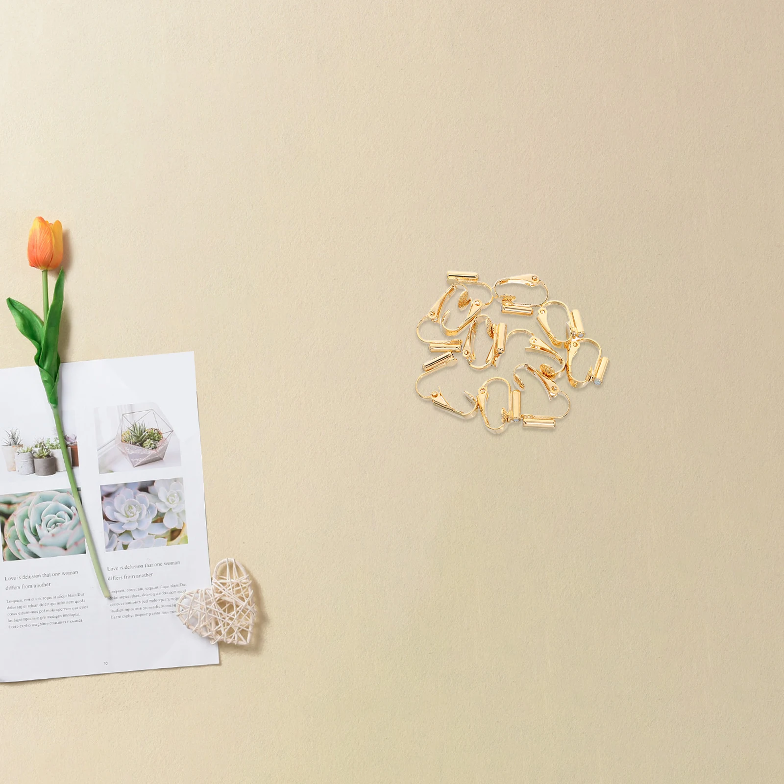 10 Pcs Ear Clip Adapter on Earring Findings Clip-on Earrings Hooks Jewelry Attachments for Converter Accessories Adapters
10 Pcs Ear Clip Adapter on Earring Findings Clip-on Earrings Hooks Jewelry Attachments for Converter Accessories Adapters