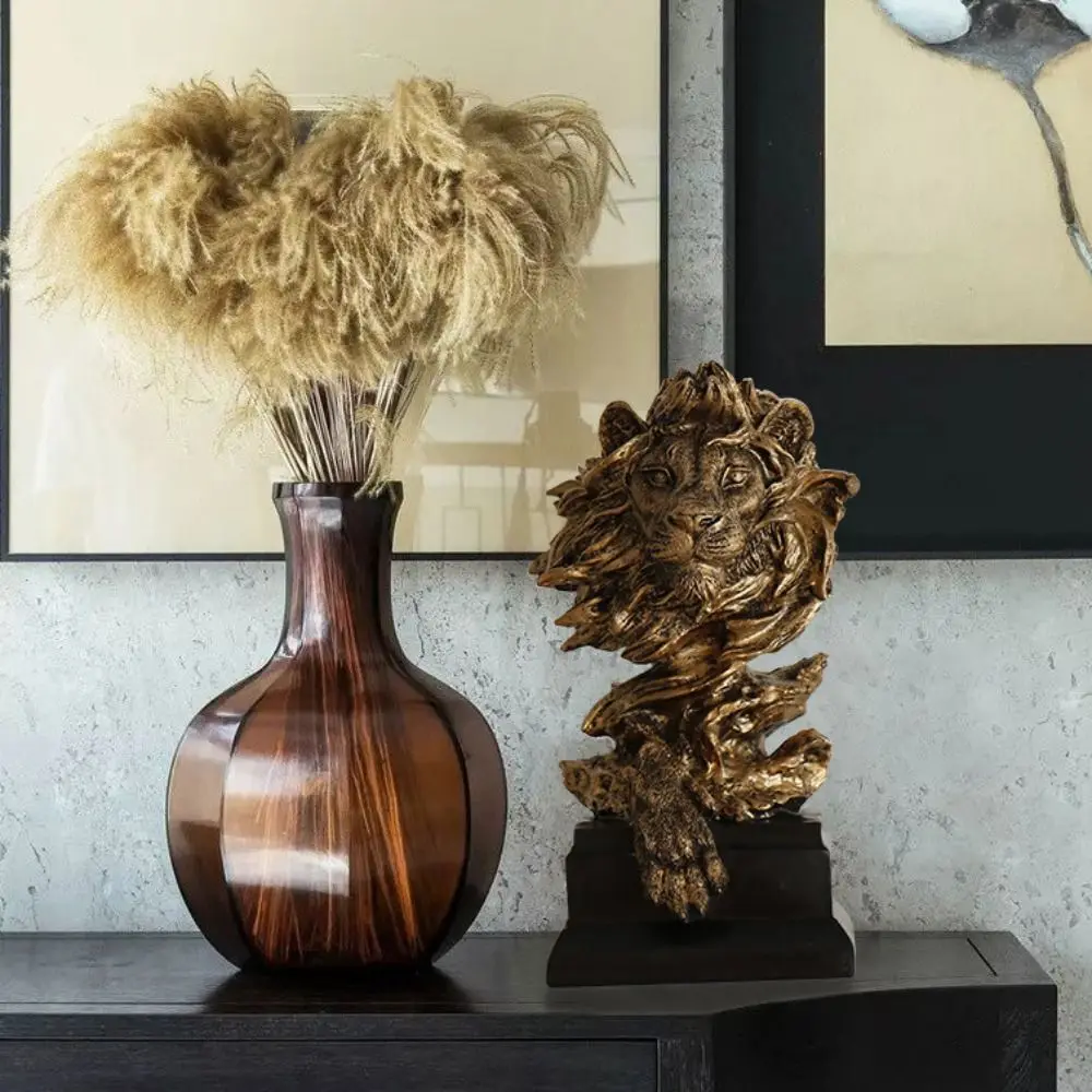 Micro Landscape Resin Aesthetic Lion Statue Vintage Art Lion Figurine Sculpture Modern Nordic Style Animal Ornament Home
Micro Landscape Resin Aesthetic Lion Statue Vintage Art Lion Figurine Sculpture Modern Nordic Style Animal Ornament Home