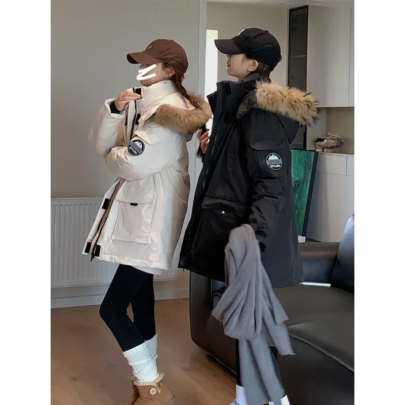 Зимняя женская парка синяя, утепленная, на хлопковом наполнителе, с меховым воротником, средней длины, теплая, плотная, пушистая, симпатичная
Зимняя женская парка синяя, утепленная, на хлопковом наполнителе, с меховым воротником, средней длины, теплая, плотная, пушистая, симпатичная