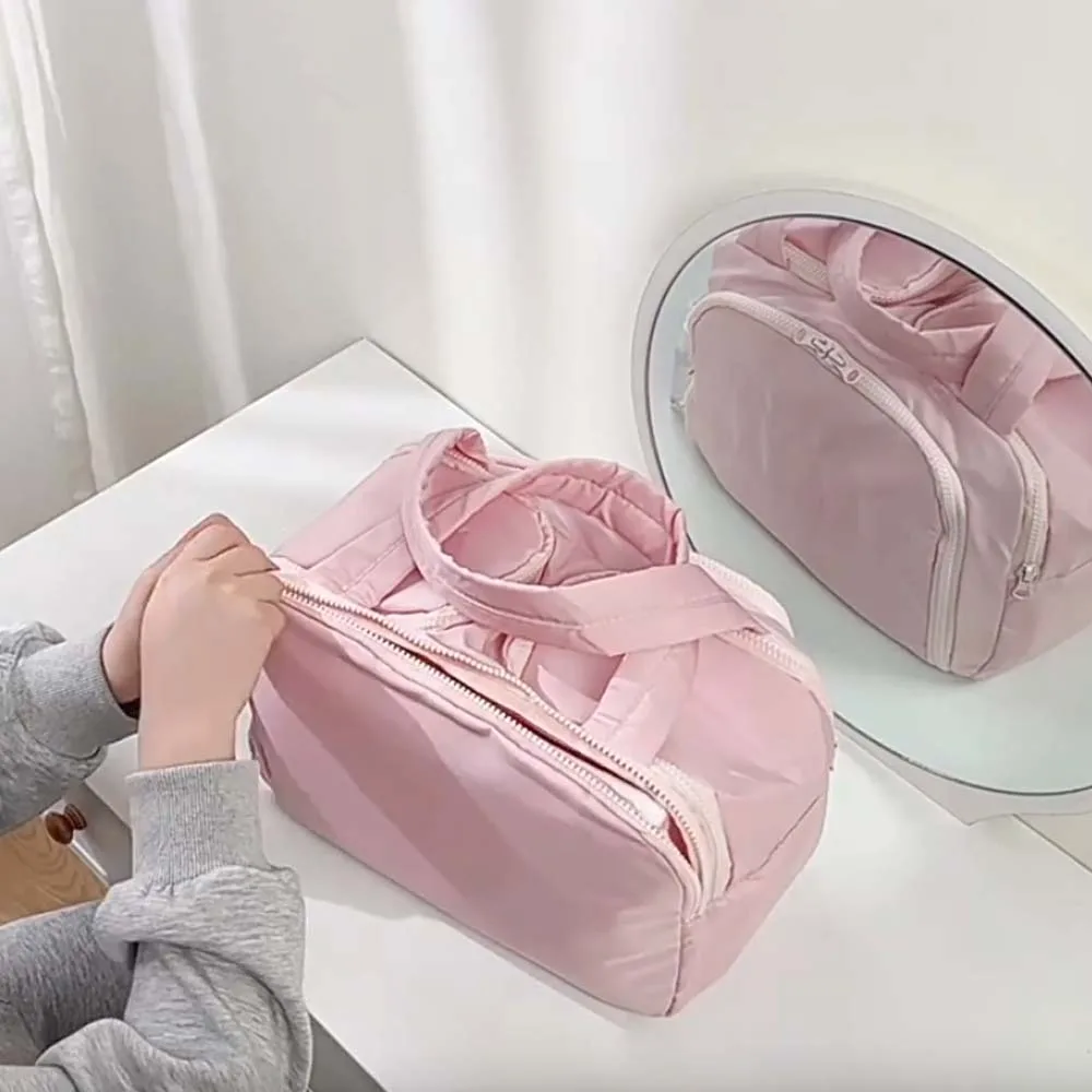 Kawaii однотонная косметичка на молнии из хлопка и ПВХ, портативная косметичка с принтом, ручная сумка для макияжа, комплект для ванной комнаты
Kawaii однотонная косметичка на молнии из хлопка и ПВХ, портативная косметичка с принтом, ручная сумка для макияжа, комплект для ванной комнаты