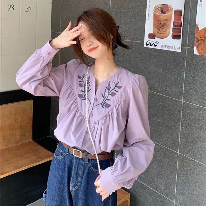 Vintage Embroidered Shirt Women French Chic V Neck Flower Tops Korean Fashion Loose Purple Puff Sleeve O Neck Blouse Female
Vintage Embroidered Shirt Women French Chic V Neck Flower Tops Korean Fashion Loose Purple Puff Sleeve O Neck Blouse Female