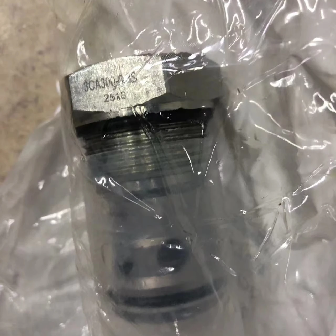 3CA300-0.3S 401AA00180A 3CA300 3CA3000.3S DAN FOSS original in Stock origin competitive cartridge valve insert screw in
3CA300-0.3S 401AA00180A 3CA300 3CA3000.3S DAN FOSS original in Stock origin competitive cartridge valve insert screw in