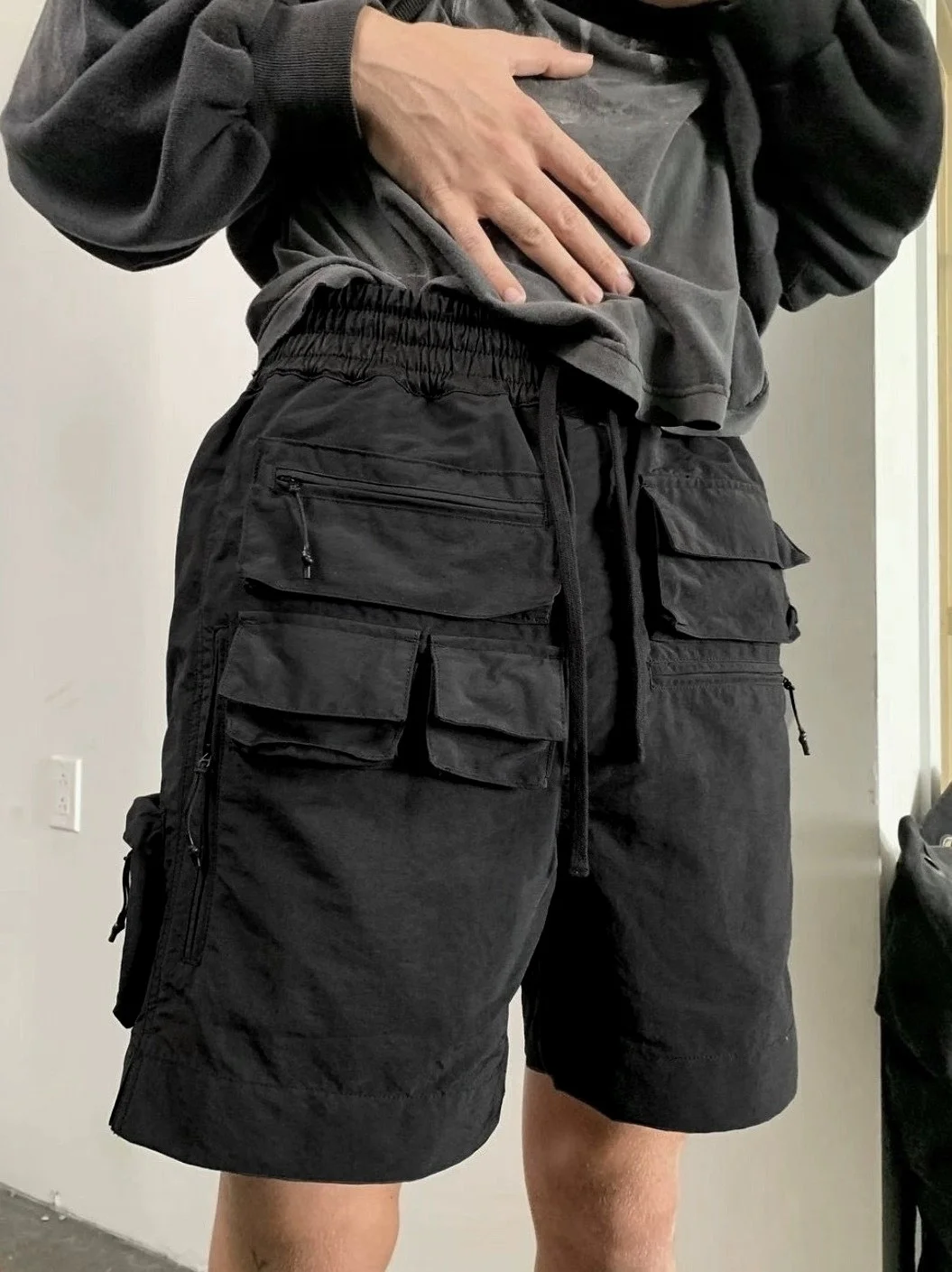 American High Street Multi-ket Functional Workwear orts Men Summer Trendy Design Loose Casual Five-Quarter Pants
American High Street Multi-ket Functional Workwear orts Men Summer Trendy Design Loose Casual Five-Quarter Pants