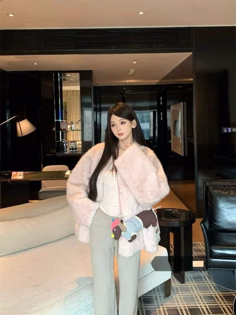 Новый теплый свободный повседневный кардиган Laid-ba Sle Pink Fluffy V-ne Long Sve для женщин, зимний, элегантный, с открытым передом
Новый теплый свободный повседневный кардиган Laid-ba Sle Pink Fluffy V-ne Long Sve для женщин, зимний, элегантный, с открытым передом