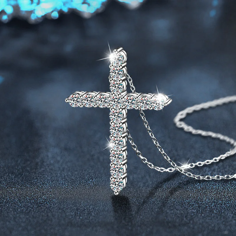 Moissanite diamond cross necklace design PT950 18K gold jewelry simple long collarbone chain
Moissanite diamond cross necklace design PT950 18K gold jewelry simple long collarbone chain