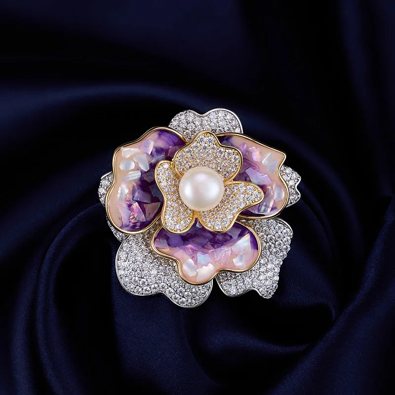 Natural Freshwater Pearl Camellia Brooch,Zircon Accented Luxury Corsage, Elegant Coat Pin
Natural Freshwater Pearl Camellia Brooch,Zircon Accented Luxury Corsage, Elegant Coat Pin