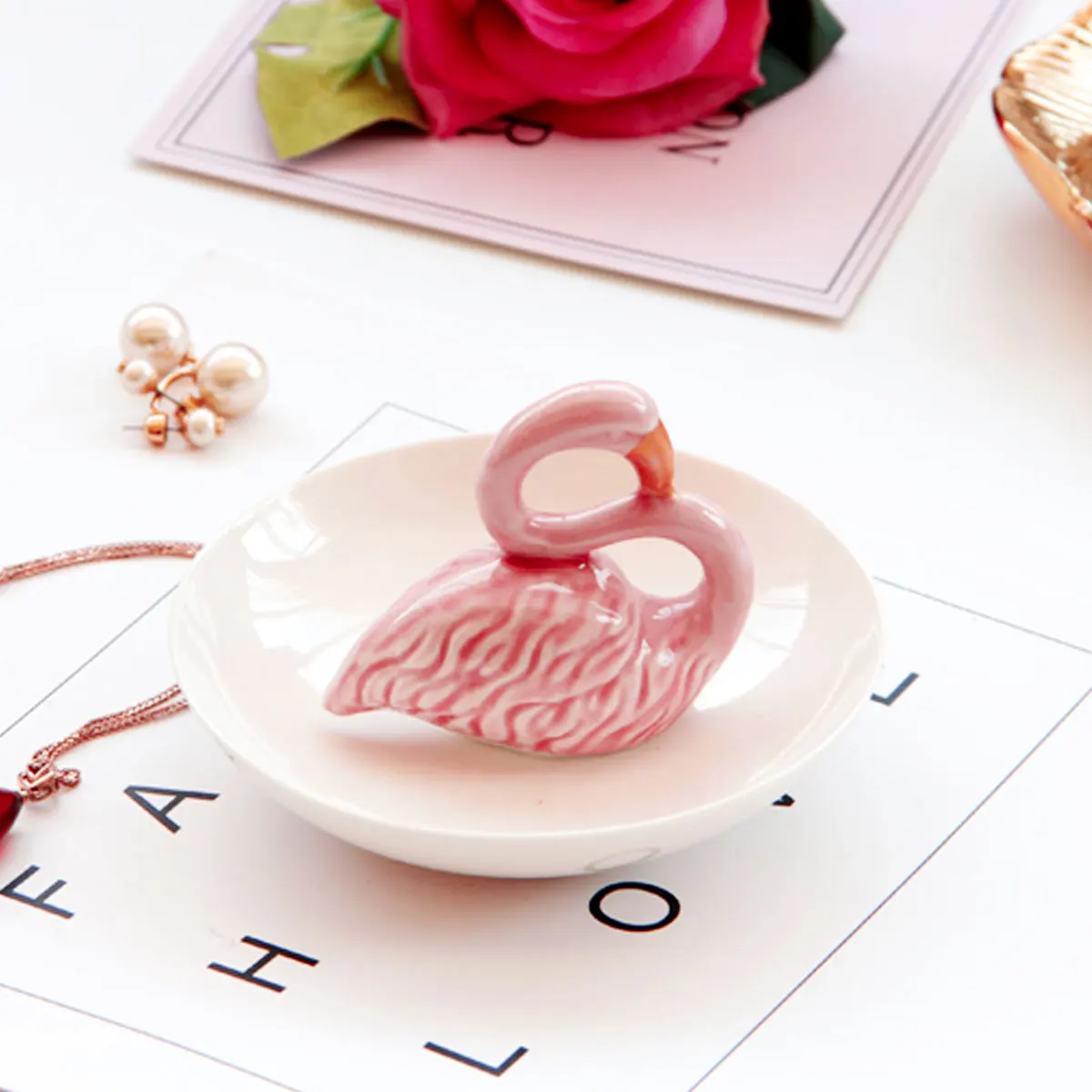 Elegant Ceramic Jewelry Tray Organizer Flamingo Design Decorative Dish Storage Plate Desktop Home Decor Gift For Wedding
Elegant Ceramic Jewelry Tray Organizer Flamingo Design Decorative Dish Storage Plate Desktop Home Decor Gift For Wedding