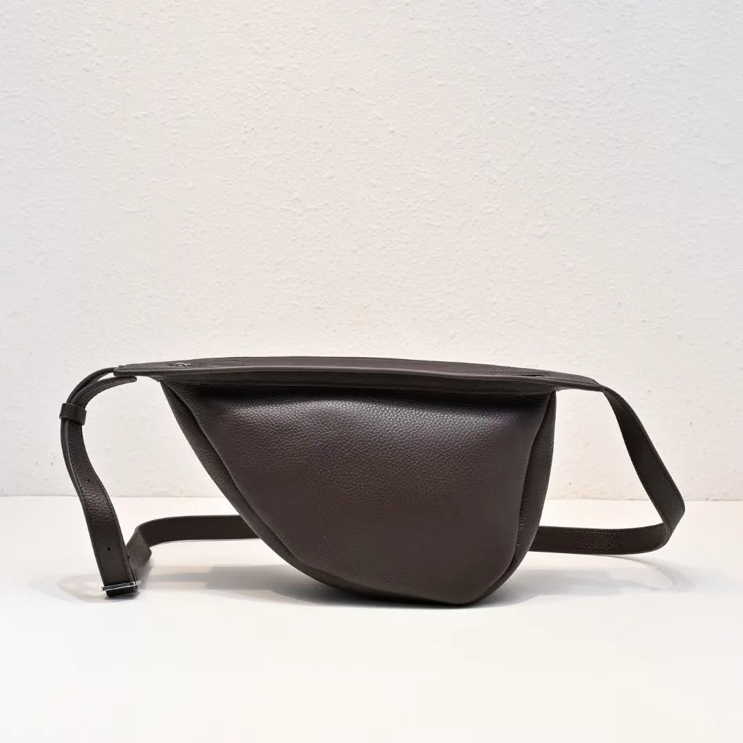 2025 women top quality Leather lychee-pattern crossbody bag, shoulder horn bag, zipper handbag, single-shoulder bag
2025 women top quality Leather lychee-pattern crossbody bag, shoulder horn bag, zipper handbag, single-shoulder bag