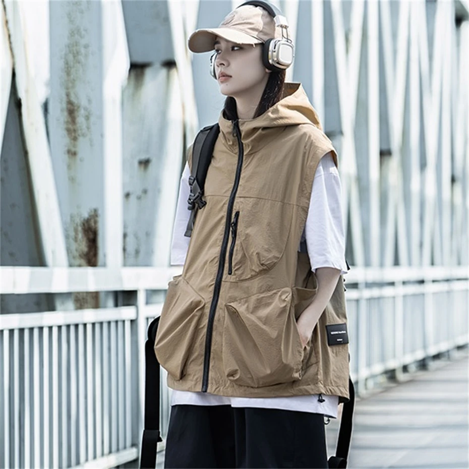 Tactical Hooded Vests Jackets Men Function Harajuku Sleeveless Jacket 2025 Spring New Oversized Streetwear Casual Waistcoat Male
Tactical Hooded Vests Jackets Men Function Harajuku Sleeveless Jacket 2025 Spring New Oversized Streetwear Casual Waistcoat Male