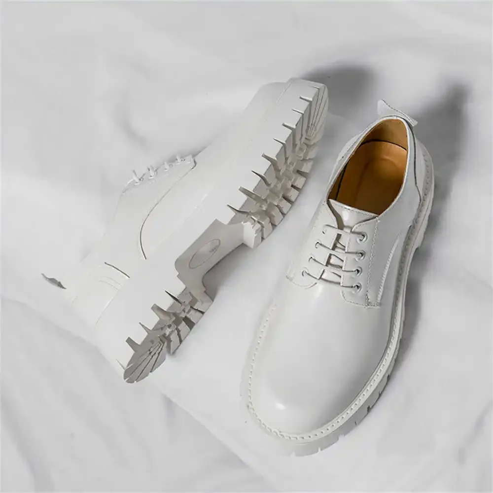 PU Leather Dark Men's Sports Shoes 43 Casual Comfortable Man Sneakers Male Industrial Sewing Tene Best Selling Overseas
PU Leather Dark Men's Sports Shoes 43 Casual Comfortable Man Sneakers Male Industrial Sewing Tene Best Selling Overseas