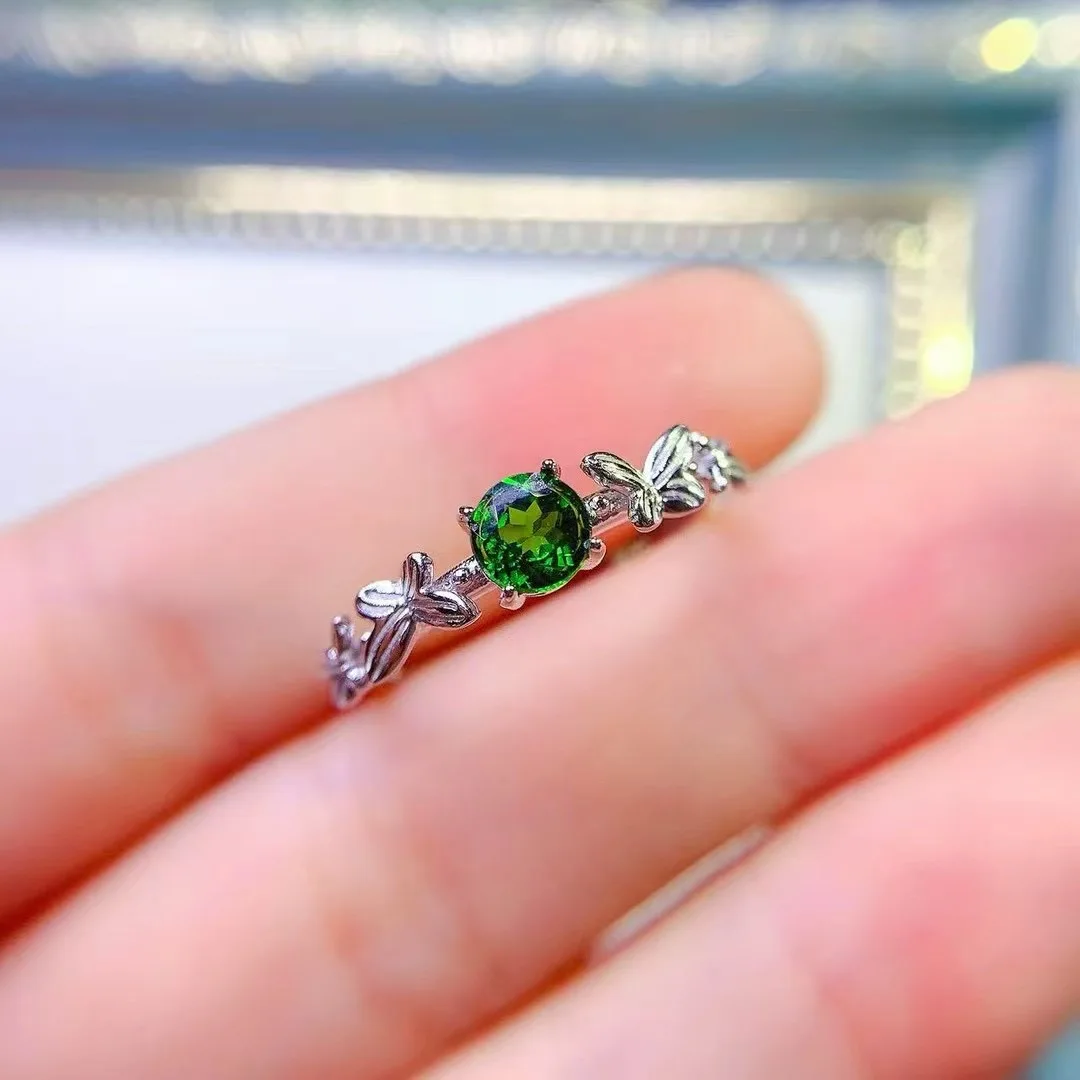 KJJEAXCMY High End Women's Ring Natural Diopside S925 Silver with Electroplating Boasting High Clarity Full Brilliance Gift
KJJEAXCMY High End Women's Ring Natural Diopside S925 Silver with Electroplating Boasting High Clarity Full Brilliance Gift