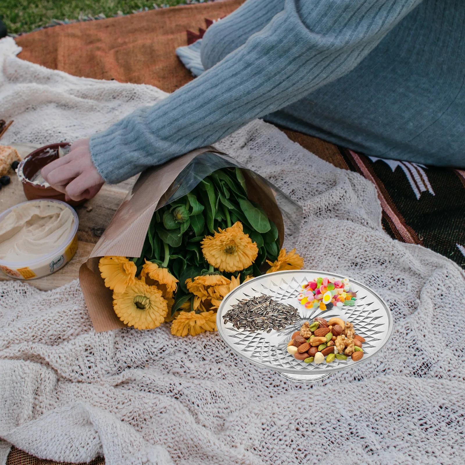 Acrylic Fruit Tray High Base Dessert Stand For Candy Cupcakes Fruits Storage Decorative Table Centerpiece Bowl Serving
Acrylic Fruit Tray High Base Dessert Stand For Candy Cupcakes Fruits Storage Decorative Table Centerpiece Bowl Serving
