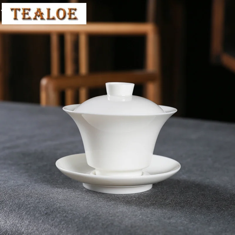 Ivory White Cover Bowl Lard White Sancai Bowl Fat-coagulated White Jade Porcelain Tea Bowl Suet Jade Small Gaiwan
Ivory White Cover Bowl Lard White Sancai Bowl Fat-coagulated White Jade Porcelain Tea Bowl Suet Jade Small Gaiwan