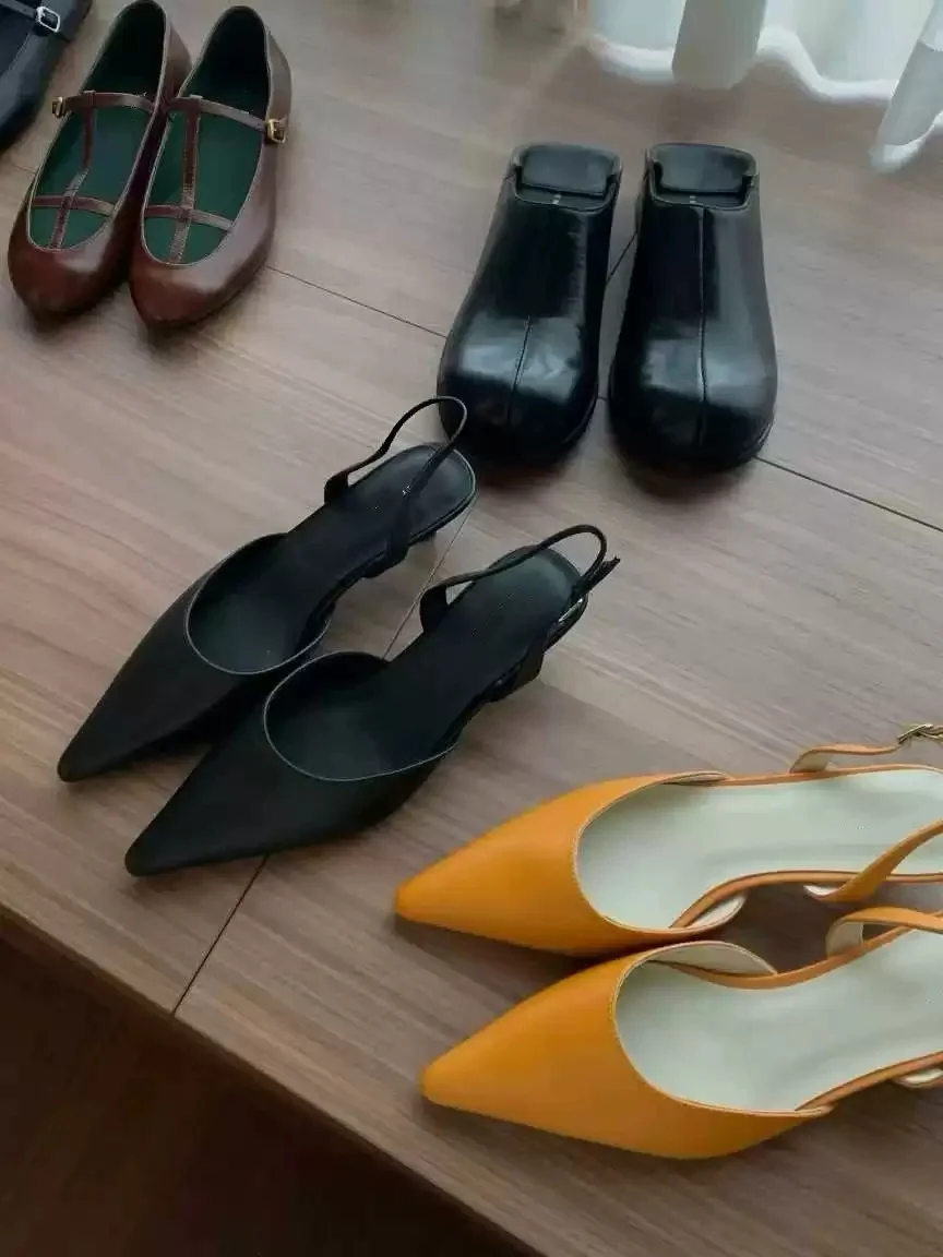 Women's Leather Pointed Toe Slingback Heels Adjustable Ankle Strap Stilettos for Office Parties Formal Events Chic Everyday
Women's Leather Pointed Toe Slingback Heels Adjustable Ankle Strap Stilettos for Office Parties Formal Events Chic Everyday