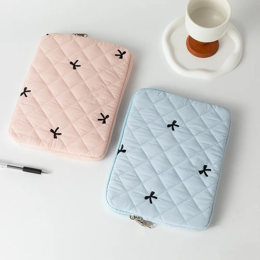 Sweet Embroidery Laptop Storage Bag Korean Style 13 Inch Tablet Sleeve Case Shockproof INS Laptop Sleeve for School
Sweet Embroidery Laptop Storage Bag Korean Style 13 Inch Tablet Sleeve Case Shockproof INS Laptop Sleeve for School