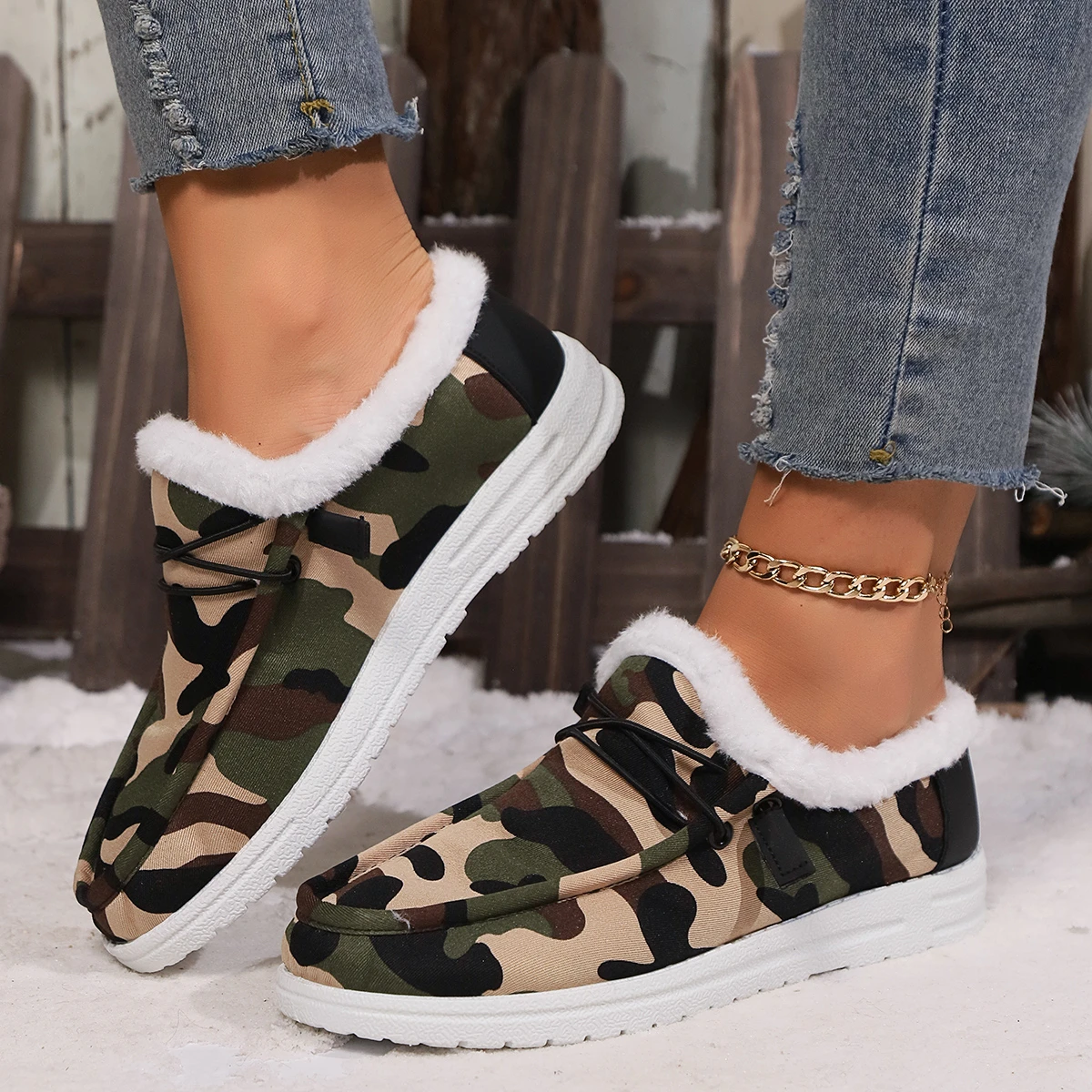 2024 New Autumn Winter Fashionable Thicksoled Camouflage Cloth Casual Comfortable Women's Boots Round-toe Short Plush Flat Shoes
2024 New Autumn Winter Fashionable Thicksoled Camouflage Cloth Casual Comfortable Women's Boots Round-toe Short Plush Flat Shoes