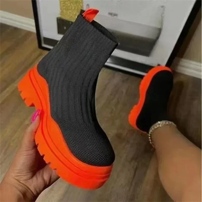 2024 Autumn and Winter Hot Sales of High Quality New Women's Elastic Fabric Knitted Round Head Ankle Boots
2024 Autumn and Winter Hot Sales of High Quality New Women's Elastic Fabric Knitted Round Head Ankle Boots