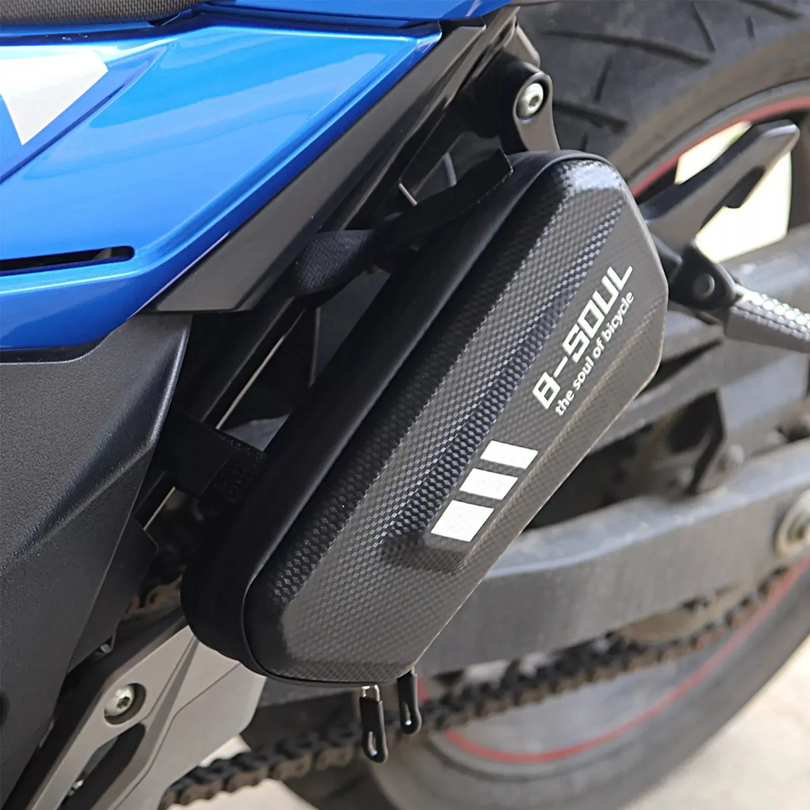 Durable Hard Shell Motorcycle Side Bag Waterproof Big Capacity Bike Frame Bag Portable Motorbike Triangle Storage Bag
Durable Hard Shell Motorcycle Side Bag Waterproof Big Capacity Bike Frame Bag Portable Motorbike Triangle Storage Bag