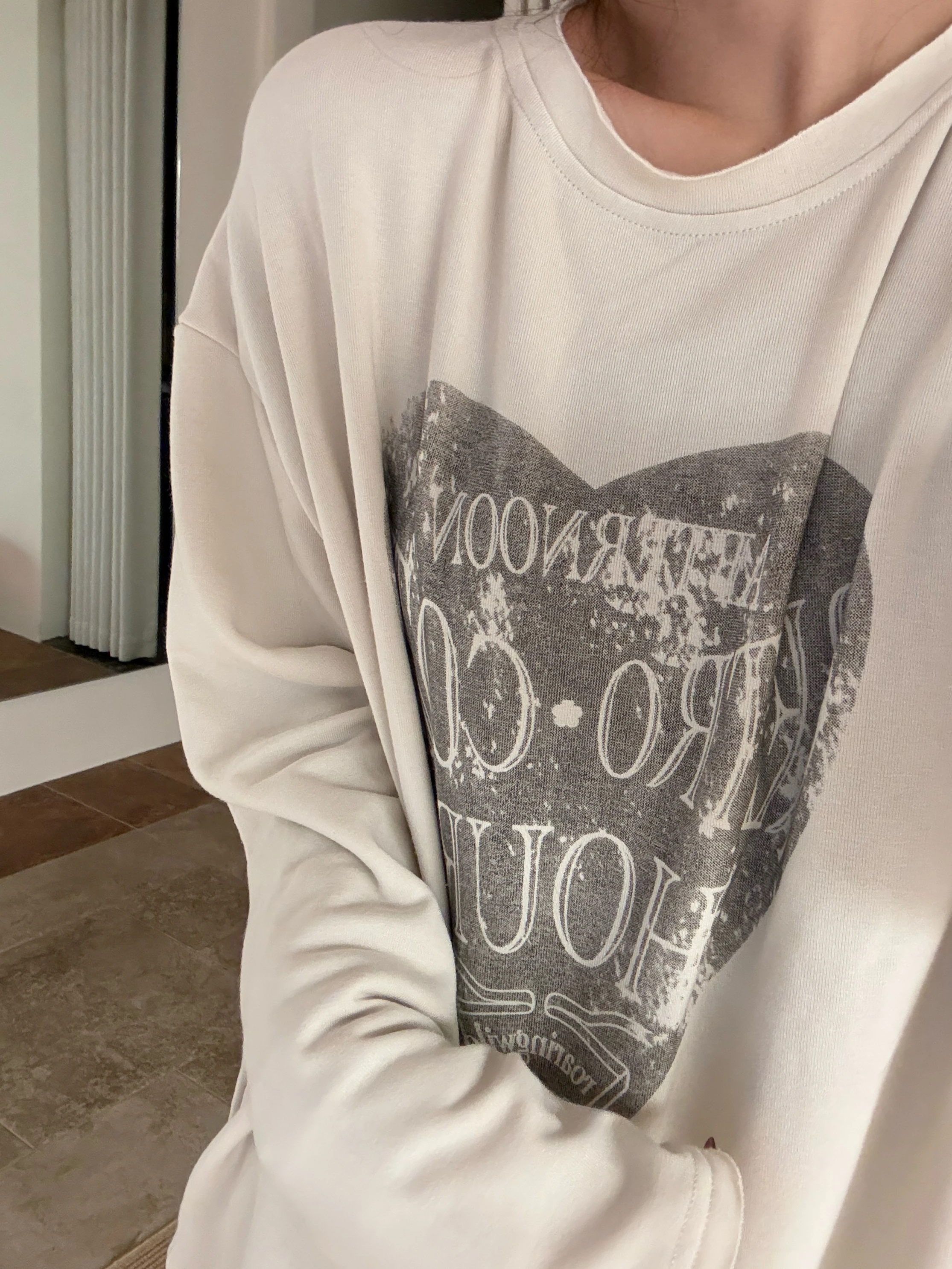 Cloud T20 Comfortable Cotton Long Sve round Ne Casual Sle ex T-irt Letter Print Loose Fit Versatile Casual Tee
Cloud T20 Comfortable Cotton Long Sve round Ne Casual Sle ex T-irt Letter Print Loose Fit Versatile Casual Tee