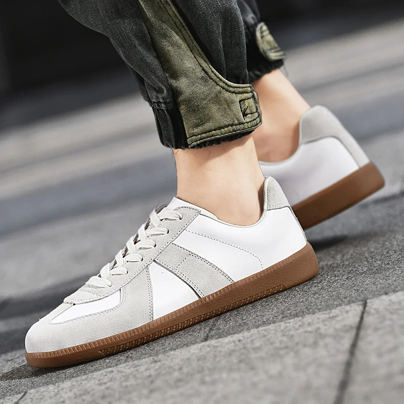 Leisure Walk Tenis Masculino Trainers Fashion Leather Men's Casual Shoes Lace Up Simple Vulcanize Shoes Outdoor Male Sneakers
Leisure Walk Tenis Masculino Trainers Fashion Leather Men's Casual Shoes Lace Up Simple Vulcanize Shoes Outdoor Male Sneakers
