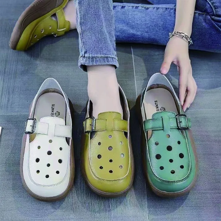 Retro Women's Sandals Open Toe Breathable Soft Leather Thick Bottom Hollow out Two-Way Wear Hole Hole Shoes Summer Fashion Mo...
Retro Women's Sandals Open Toe Breathable Soft Leather Thick Bottom Hollow out Two-Way Wear Hole Hole Shoes Summer Fashion Mo...