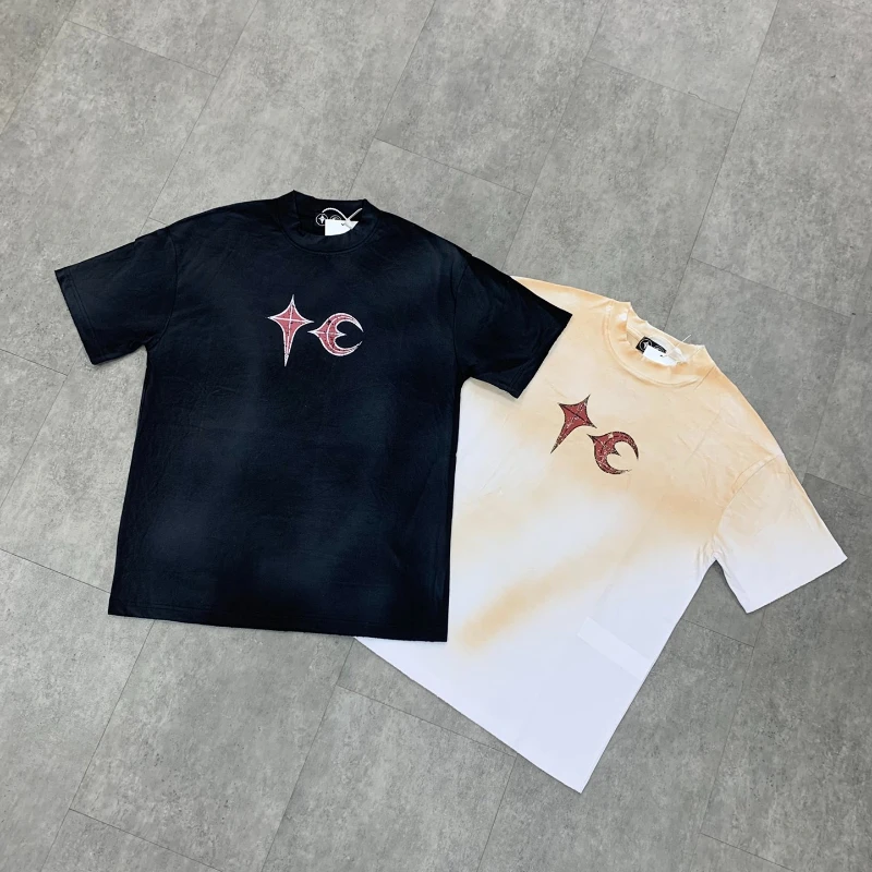 2025ss Top Quality Thug Club Style Casual Cotton T-Shirts Retro Logo Printed T-shirt Mens Clothing
2025ss Top Quality Thug Club Style Casual Cotton T-Shirts Retro Logo Printed T-shirt Mens Clothing