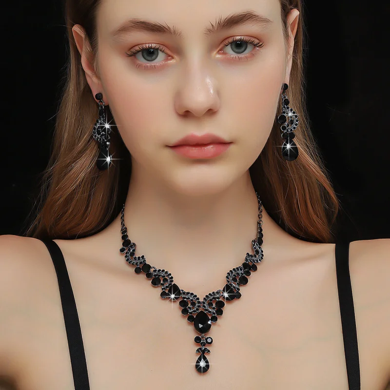 European and American New Bride Jewelry European and American New Wedding Dress Necklace Set Women's Rhinestone Jewelry Dress Ph
European and American New Bride Jewelry European and American New Wedding Dress Necklace Set Women's Rhinestone Jewelry Dress Ph